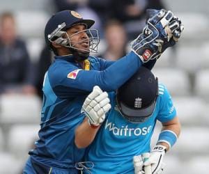 Sri lanka clinch odi Series against England