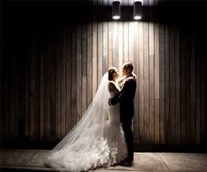 newly wedded couple spend their first night in jail