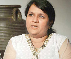 anjali damania resign from aam aadmi party
