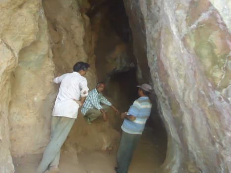 seven story cave found in gangolihat