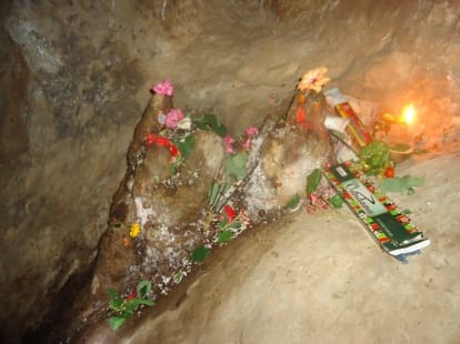seven story cave found in gangolihat