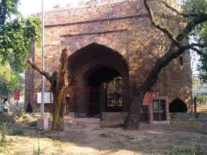 haunted place of delhi