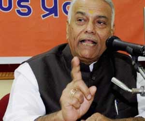 Yashwant Sinha loses cool, uses cuss word