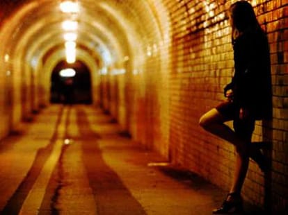 prostitution at sanskar hotel in lucknow