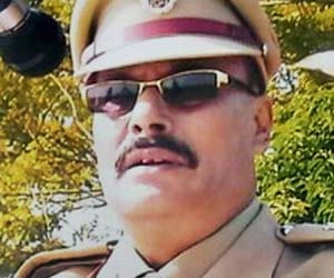 tow martyr including sp in assam