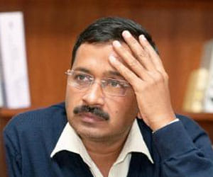 Cong leader attacks on Kejriwal on residential controversy issue