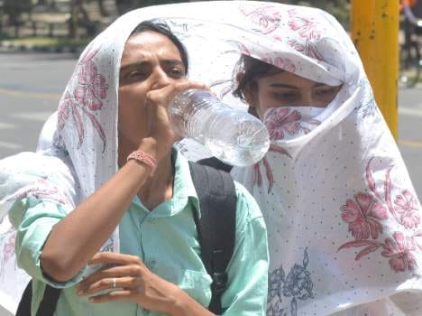 temperature goes above 40 in jammu