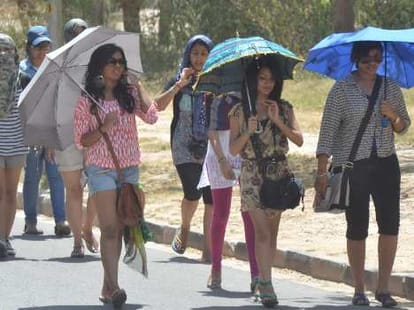 How to be Safe from Sunburn in Summers