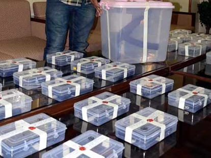 Delhi police special cell busted inter state illegal gun trading gang