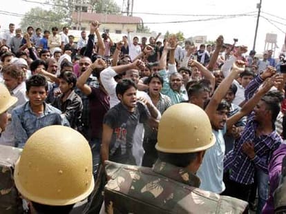 Vijay pandit murder case: fir on 250 bjp supporters