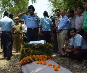 fire in chandigarh sector 17, two fire fighter killed 