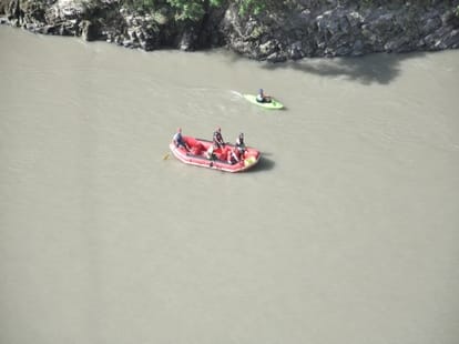 Bodies of students sent by helicopter to Hyderabad
