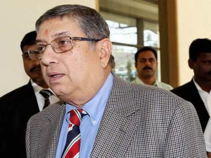 srinivasan should Decide for BCCI or CSK.