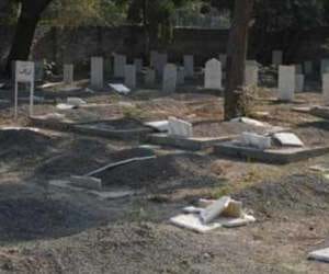 deadbody vanished from graveyard.