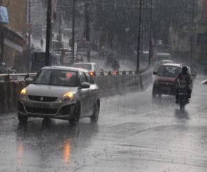 rain gives relaxation in delhi ncr