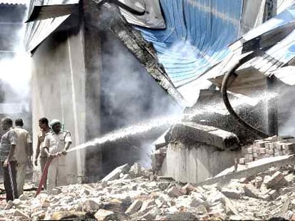 fire in barabanki factory