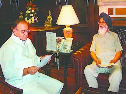 Harsimrat Badal Meeting with Arun Jaitely about SAD-BJP Coalition