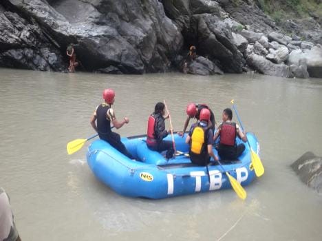 three tourists drowned in ganga
