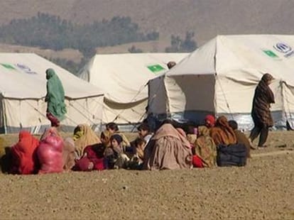 3.5 lakh people leaved thier houses in pakistan