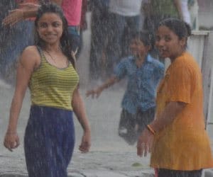 Rain: gold for farmers, people are wiping sweat