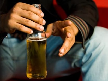 man drink poisonous liquor with sister in law