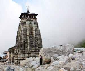 kedarnath yatra stop for three days