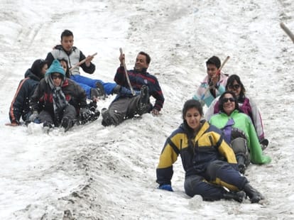 hope for white christmas in shimla after 22 years.