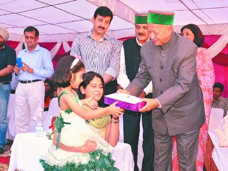 Mandi incident: cm virbhadra gave clean chit to largi management