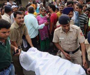 Young man die from current
