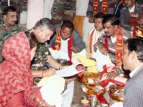 nepal army chief in yamunotri dham