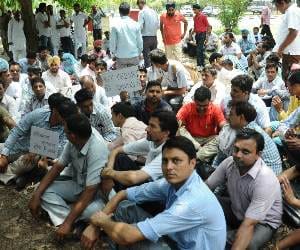 deemed university degree interfere with pgt teachers job