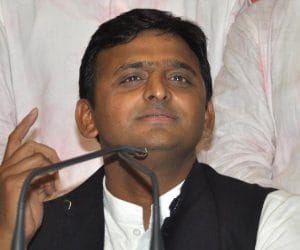 akhilesh annouces houses for poor people