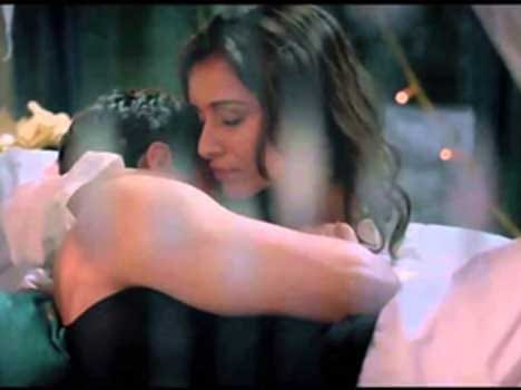 Bed Room Scene Of Shraddha Kapoor - Amar Ujala Hindi News Live