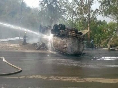 Kalka - Prwanu Barrier tanker full of alcohol relapse