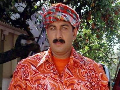 Manoj Tiwari gives controversial statement over Rahul Gandhi.