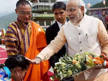 narendra modi old tweet against rail fare hike during upa tenure