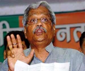 bjp leader prabhat jha gives a controversial statement