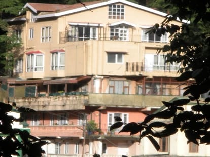 one flor demolish former DGP