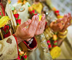 girl married with her boyfriend.