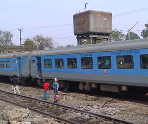 firing on dehradun-delhi shatabdi express.