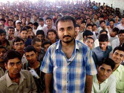 auto driver son harshit sharma selected in iit jee