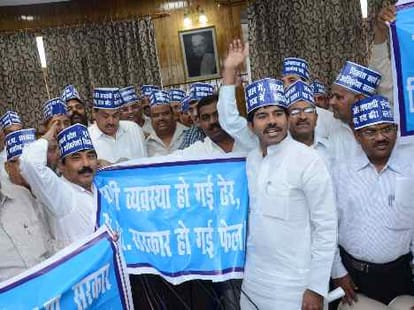 high voltage drama in assembly of uttar pradesh