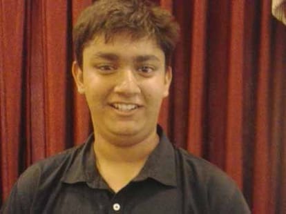 chitrang become iit jee topper