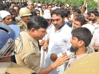 disturbance in sambhal up