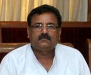 raid of health minister on hospital, transfer of doctor and nurse