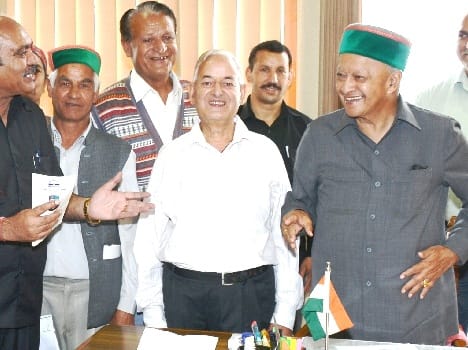 The government will have to take action for people trapped in Iraq : virbhadra singh