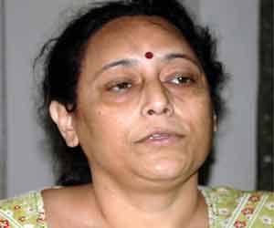 Deteriorated condition of the woman trapped in the elevator, stirred
