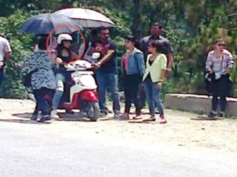Bollywood actress Alia Bhatt in manali 