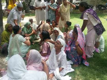 firing in firozpur, three dead