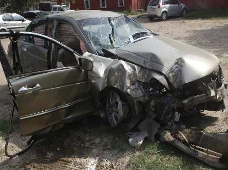 Road Accident, Medical Store Owner Son Dead